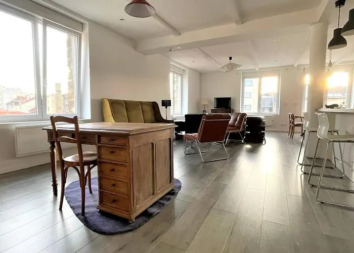 Superbe Loft 100m2 Proche Cathedrale Avec Parking Lejlighed *