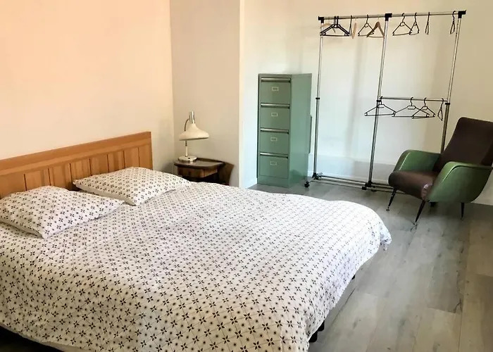 Superbe Loft 100m2 Proche Cathedrale Avec Parking * Reims