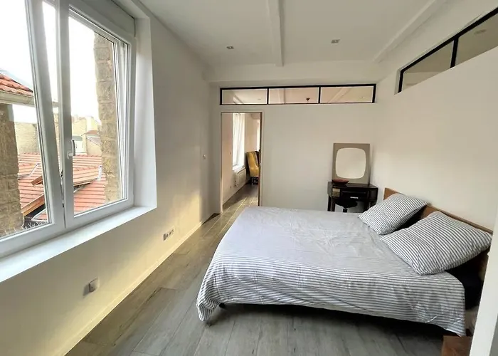 Superbe Loft 100m2 Proche Cathedrale Avec Parking Lejlighed *