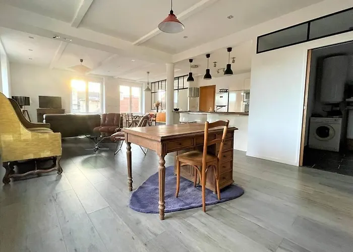 Superbe Loft 100m2 Proche Cathedrale Avec Parking * Reims