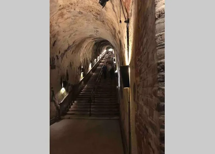 Superbe Loft 100m2 Proche Cathedrale Avec Parking Lejlighed